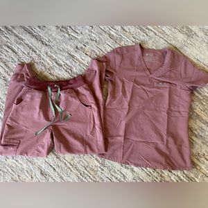 Figs Mineral Mauve Scrubs Set